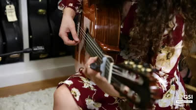 El Viejín's "Caño Roto (Soleá por Bulerías)" performed by Caro on a 2005 Salvador Castillo "Negra"