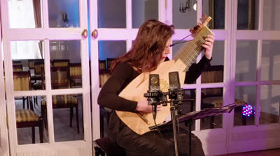 Anna Wiktoria SWOBODA - lutnia/lute, WEISS - Sonata in A; GAUTIER - Tombeau, Canarie; WEICHENBERGER