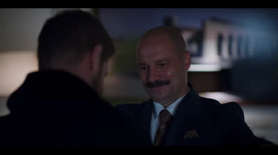 Trailer de la serie 50m2 en Español