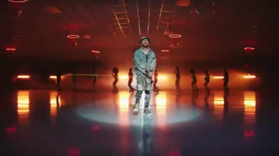 Rauw Alejandro y Estopa – Acelera un poco más