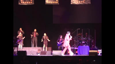 Proud Mary - Héctor Ortiz as Elvis